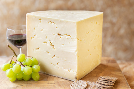 Isle of Mull Cheddar (Mull, cow, unpasteurised)